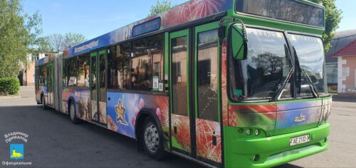 Гомель в движении памяти: автобусы Победы на улицах областного центра.