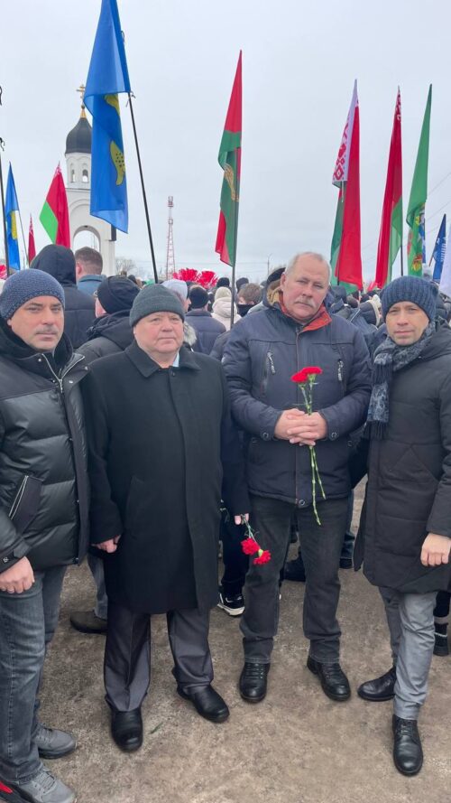 Участие в торжественном митинге